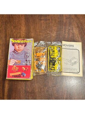 Vintage Aurora Snap-A-Roos Heavy Movers Toy Set
